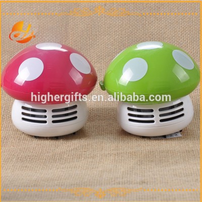 Popular cute mushroom shaped mini table vacuum cleaner/Mini desk cleaner